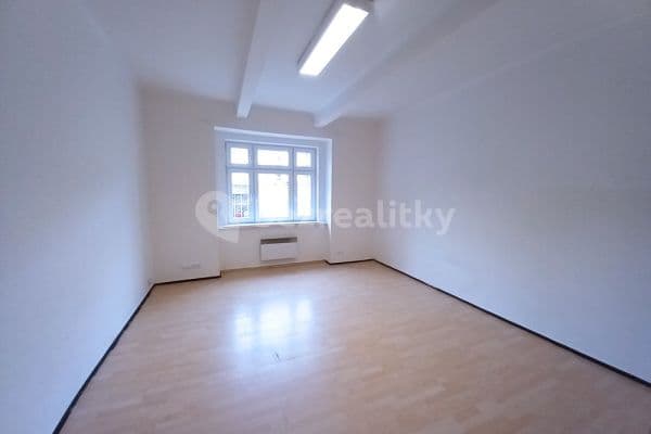 Prenájom bytu 31 m², Bulharská, Hlavní město Praha