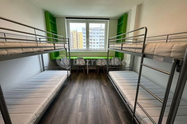 Prenájom bytu 1-izbový 24 m², Děčínská, Praha