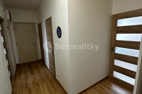 Prenájom bytu 3-izbový 75 m², Na Farkáně Ⅲ, Hlavní město Praha
