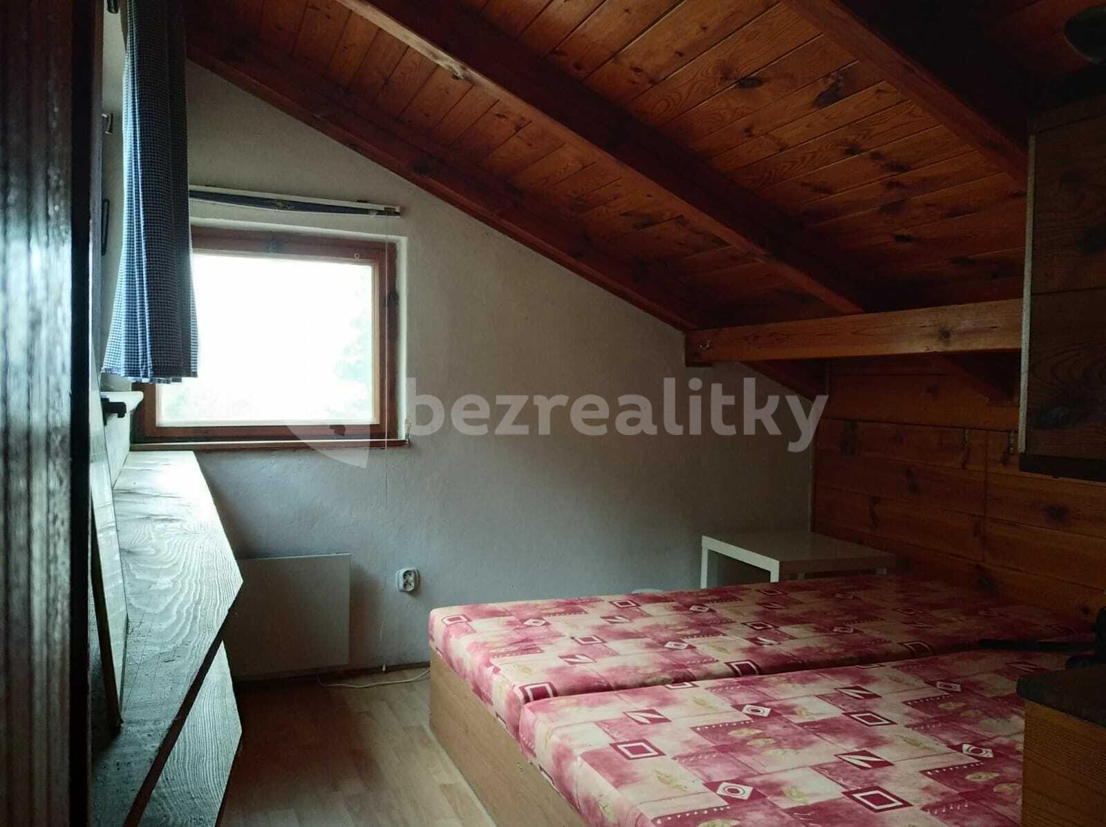 Prenájom rekreačného objektu 120 m², pozemek 700 m², Slapy, Středočeský kraj