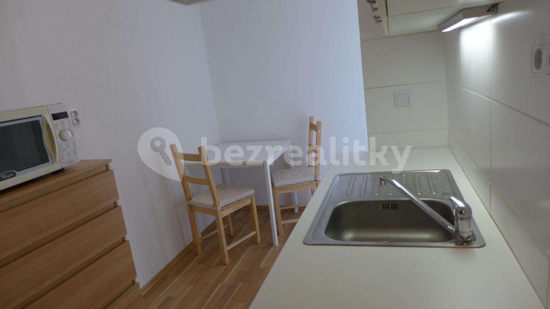 Prenájom bytu 2-izbový 45 m², Kardašovská, Praha, Praha