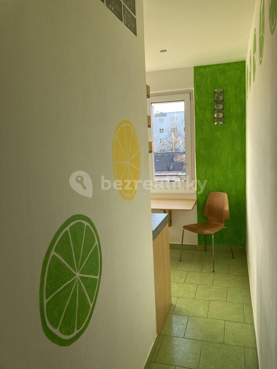 Prenájom bytu 1-izbový 37 m², Troilova, Praha, Praha