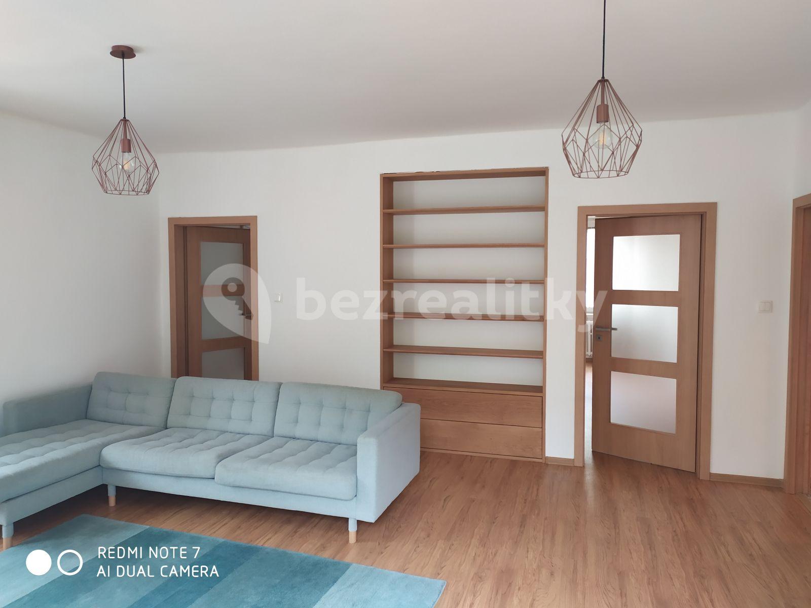 Prenájom bytu 3-izbový 74 m², Na okraji, Praha, Praha