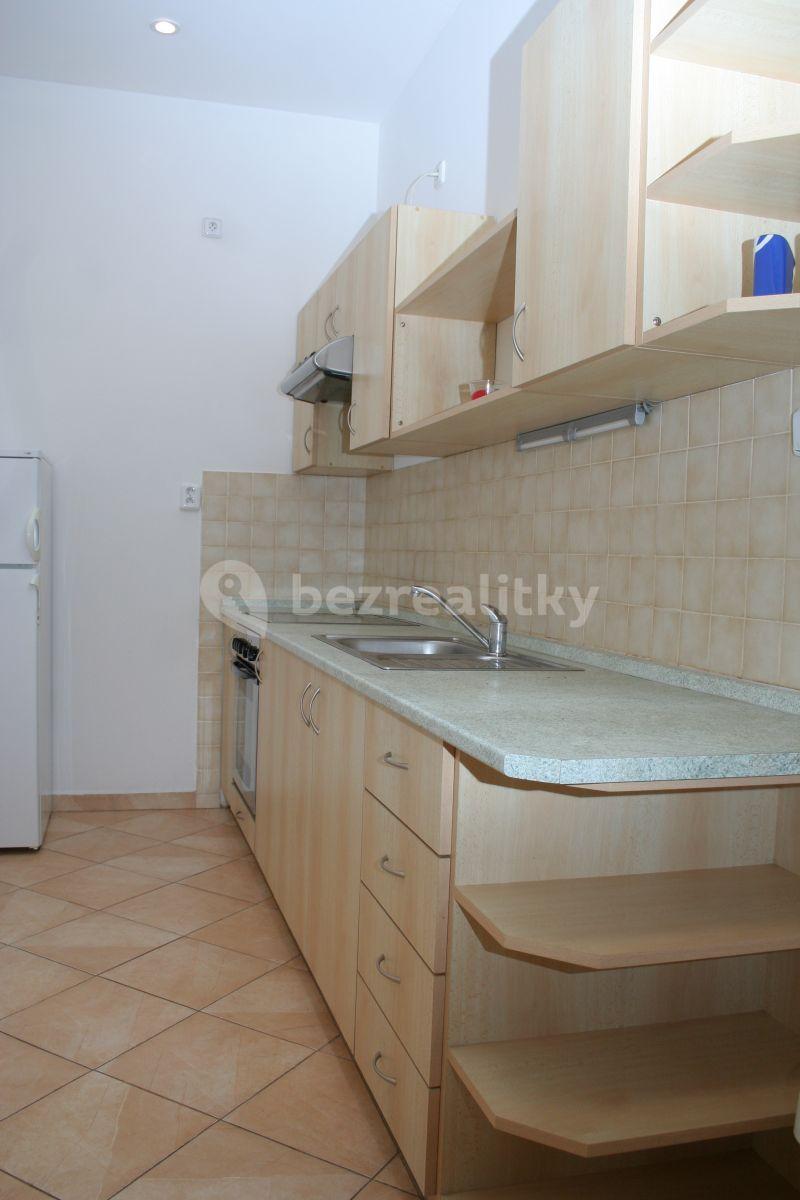 Prenájom bytu 3-izbový 85 m², Preslova, Praha, Praha