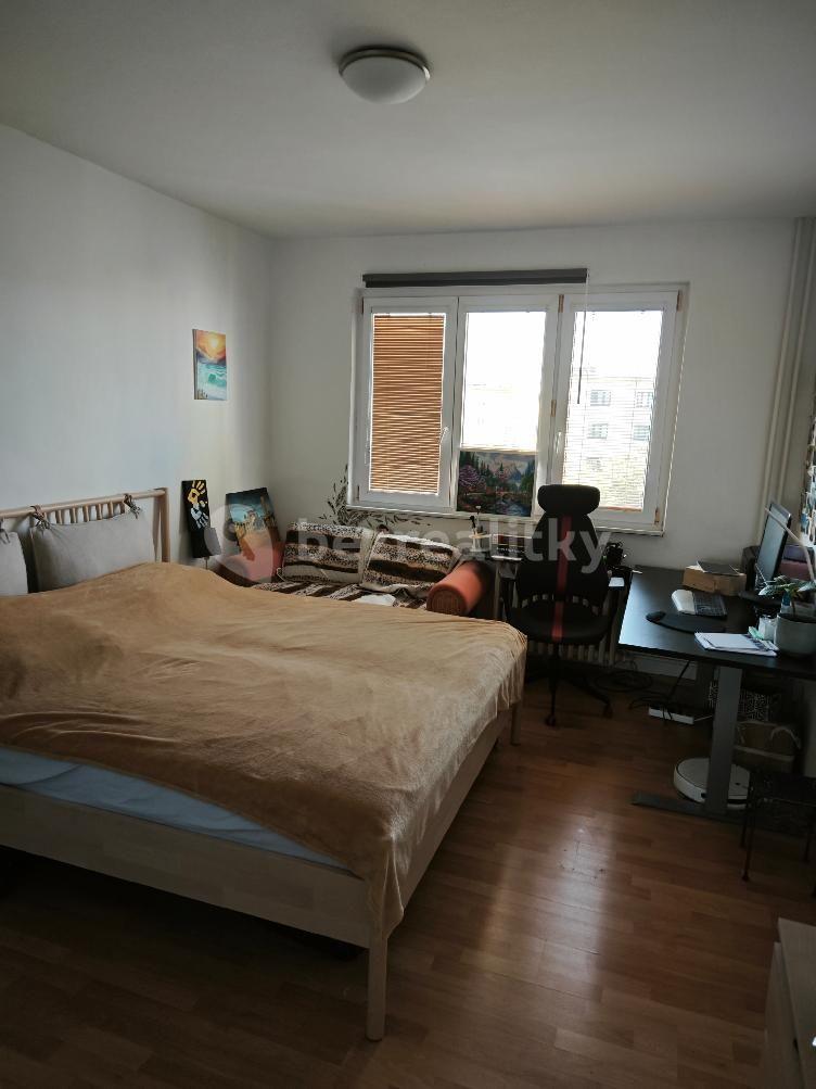 Prenájom bytu 2-izbový 52 m², Olbrachtova, Praha, Praha