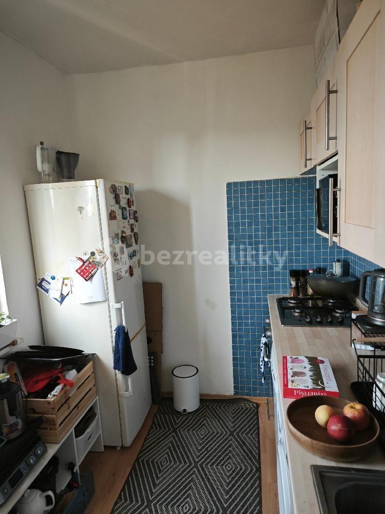 Prenájom bytu 2-izbový 52 m², Olbrachtova, Praha, Praha