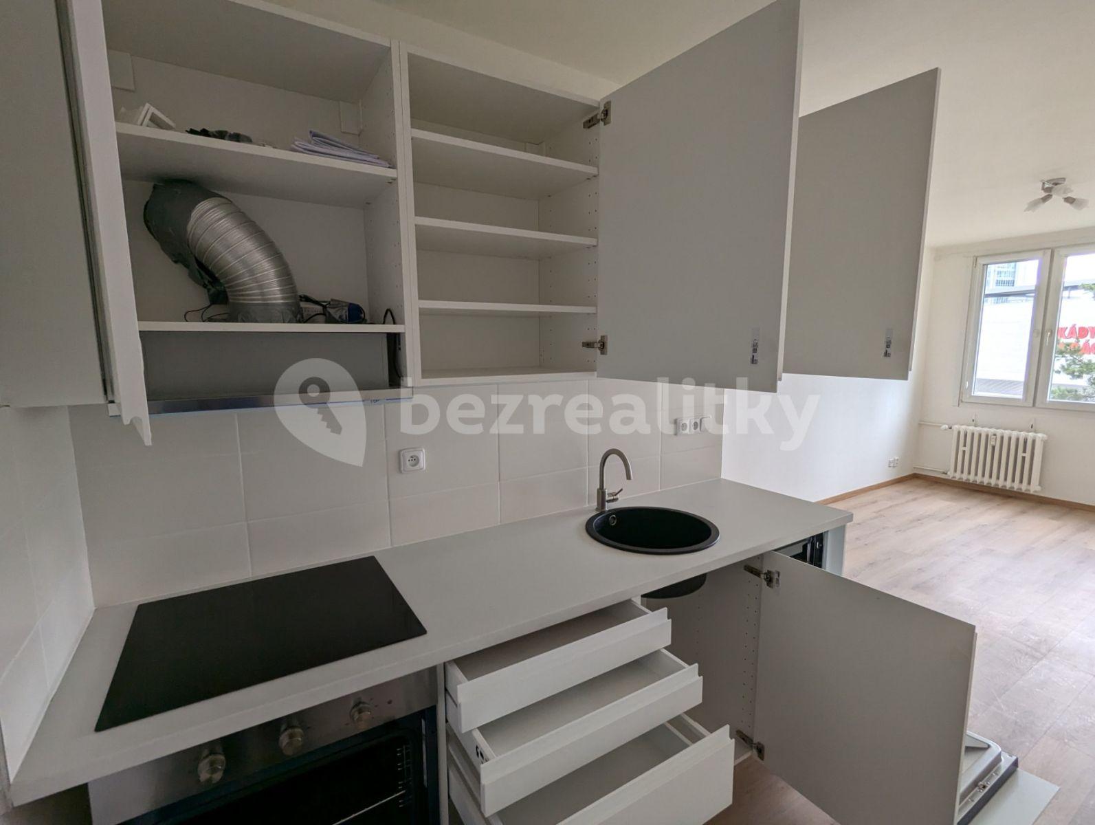 Prenájom bytu 2-izbový 40 m², Plamínkové, Praha, Praha