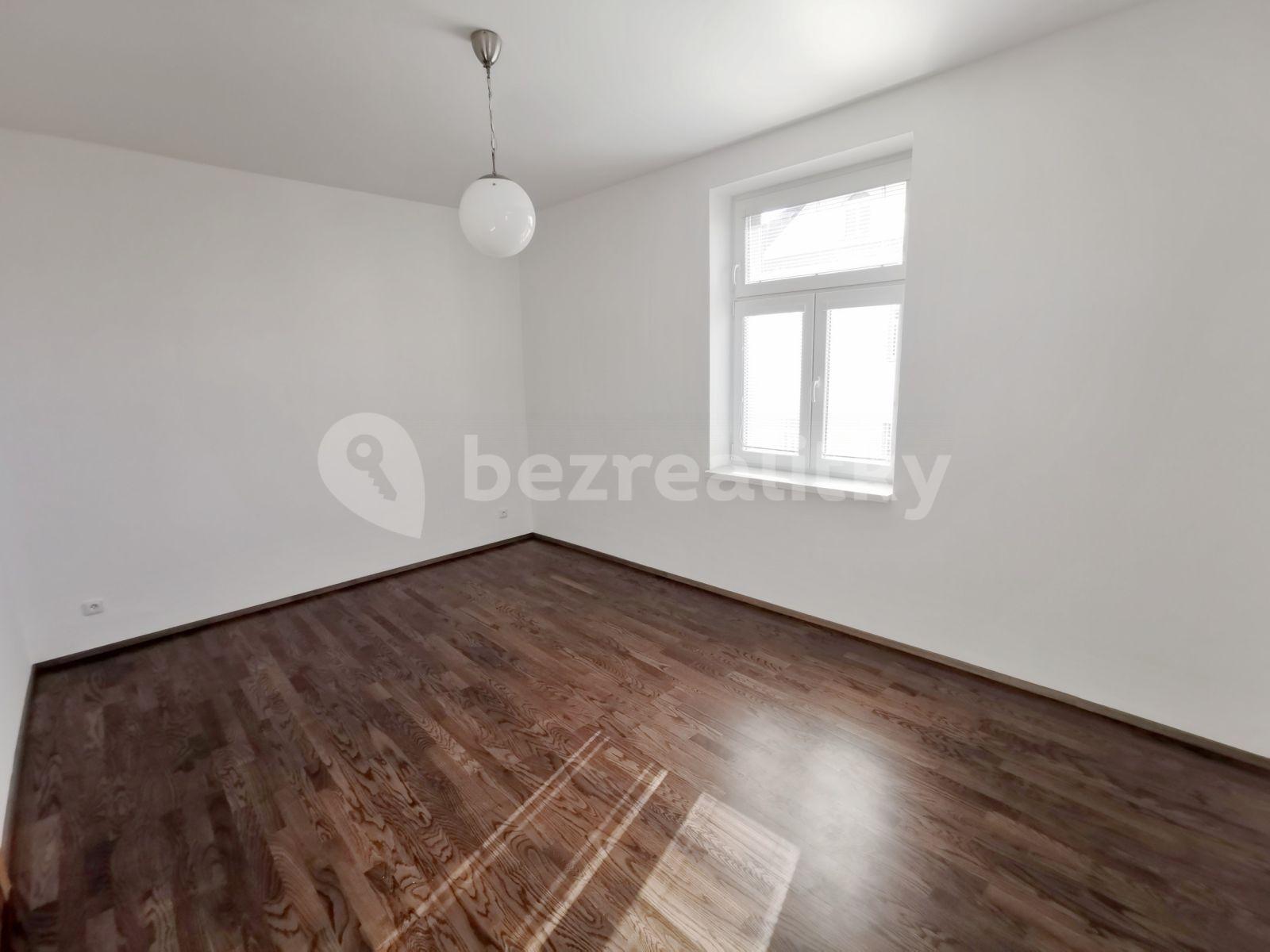 Prenájom bytu 3-izbový 64 m², Na Slovance, Praha, Praha