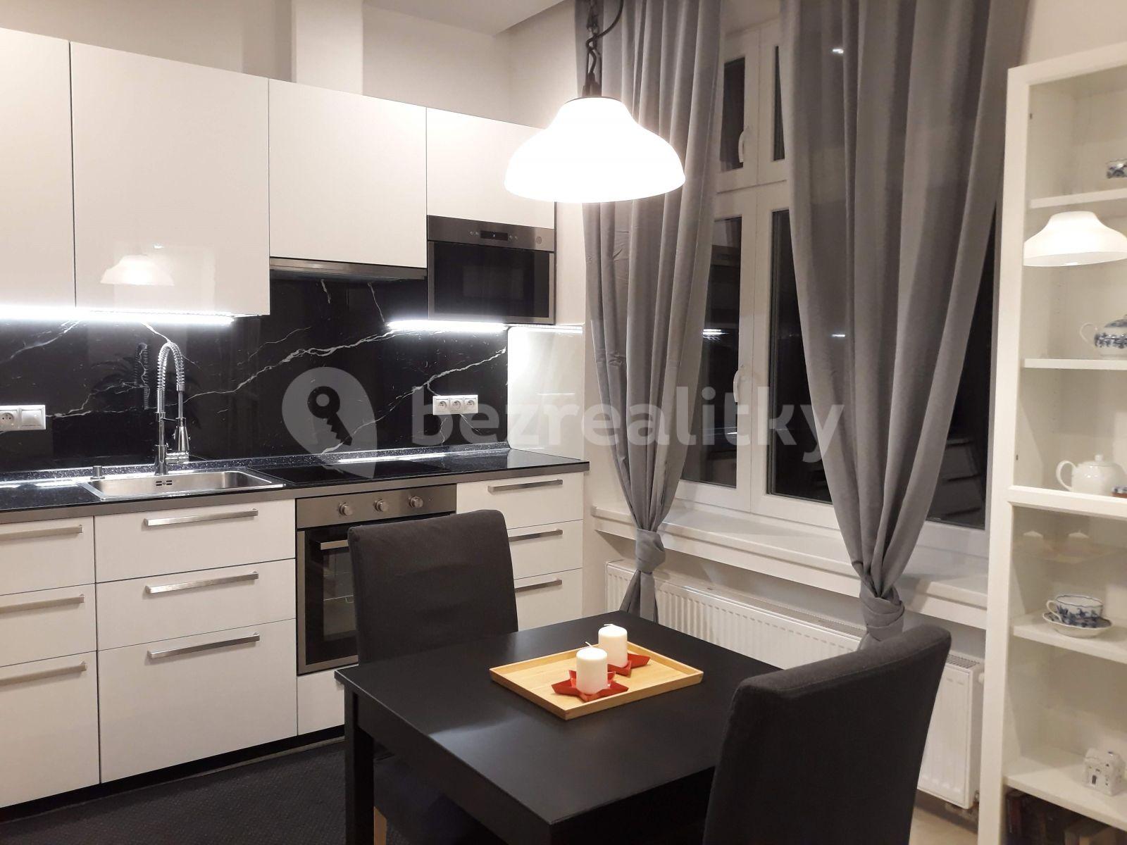 Prenájom bytu 2-izbový 54 m², Nuselská, Praha, Praha