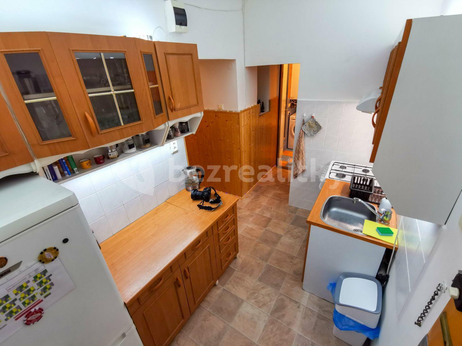 Prenájom bytu 2-izbový 55 m², Šaldova, Praha, Praha