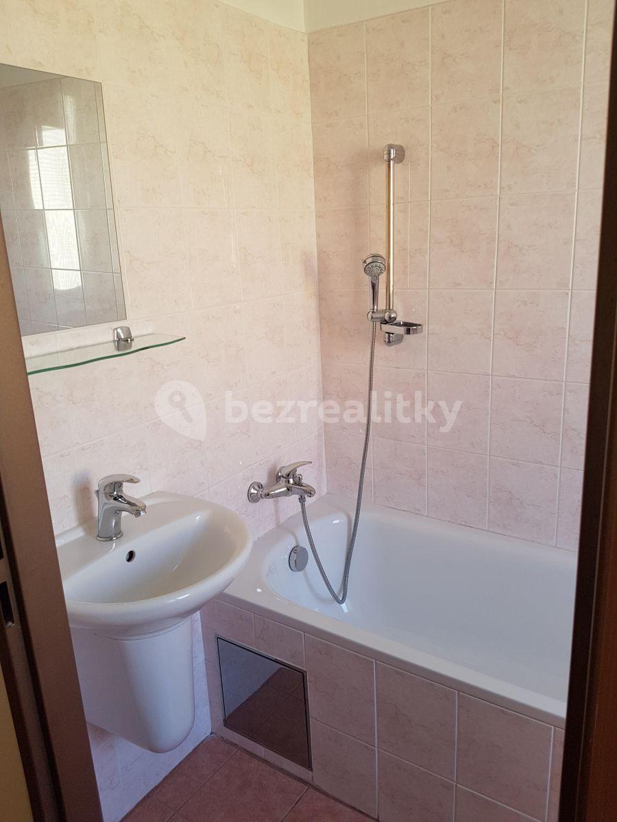 Prenájom bytu 2-izbový 55 m², Zdařilá, Praha, Praha