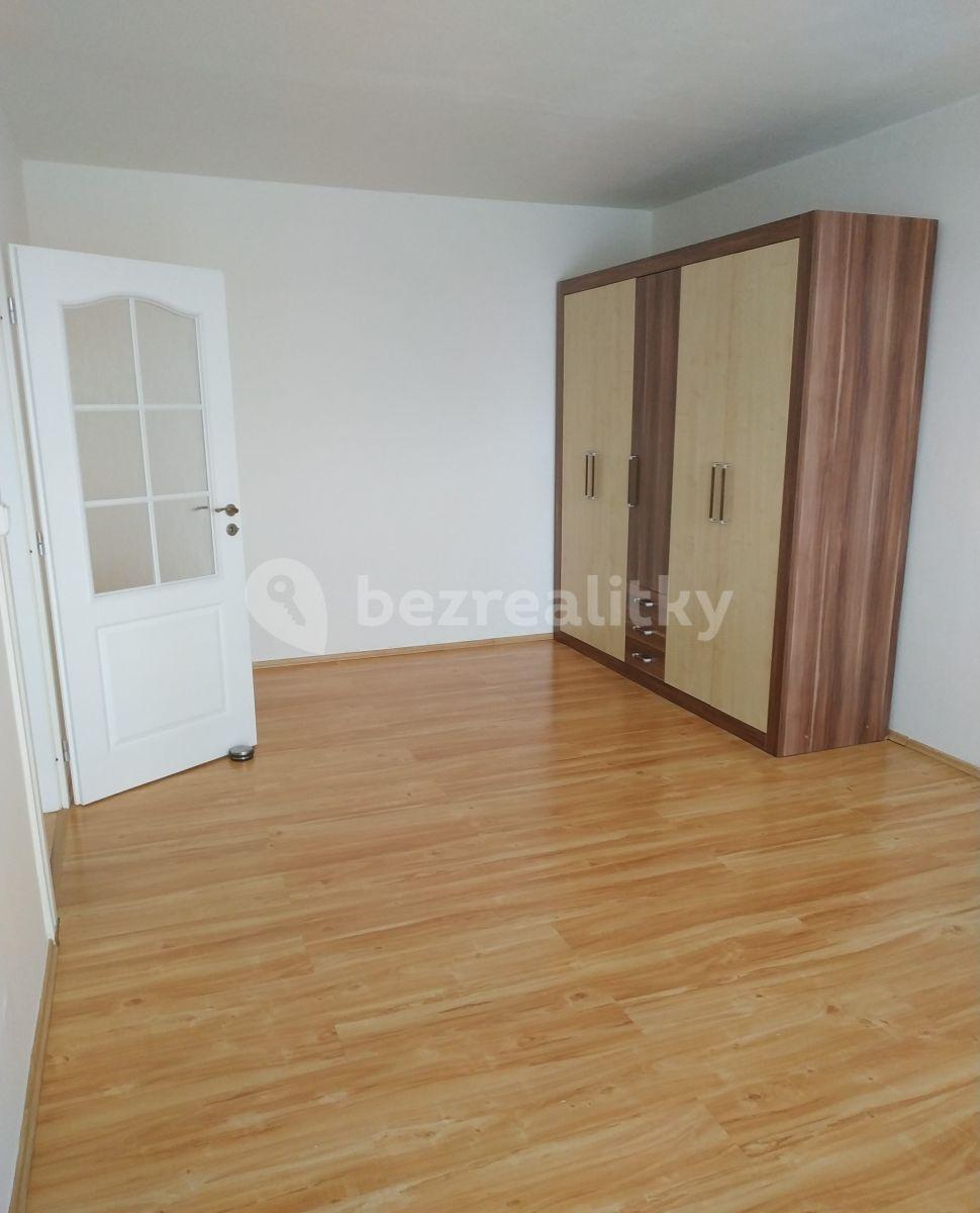 Prenájom bytu 1-izbový 41 m², Kunětická, Pardubice, Pardubický kraj