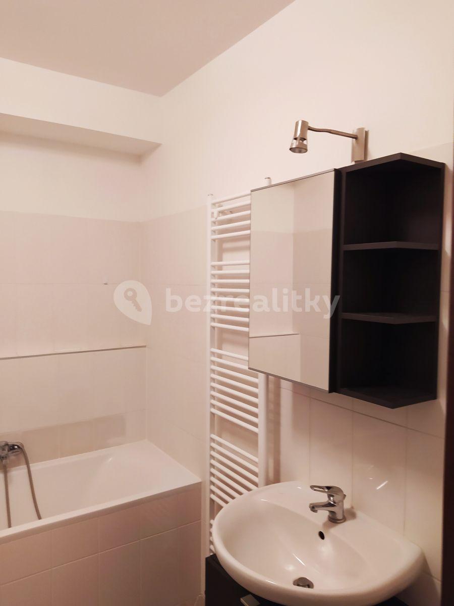 Prenájom bytu 2-izbový 56 m², Novostrašnická, Praha, Praha