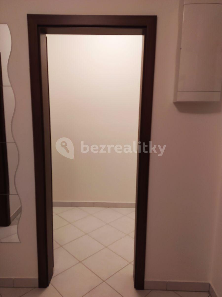 Prenájom bytu 2-izbový 56 m², Novostrašnická, Praha, Praha