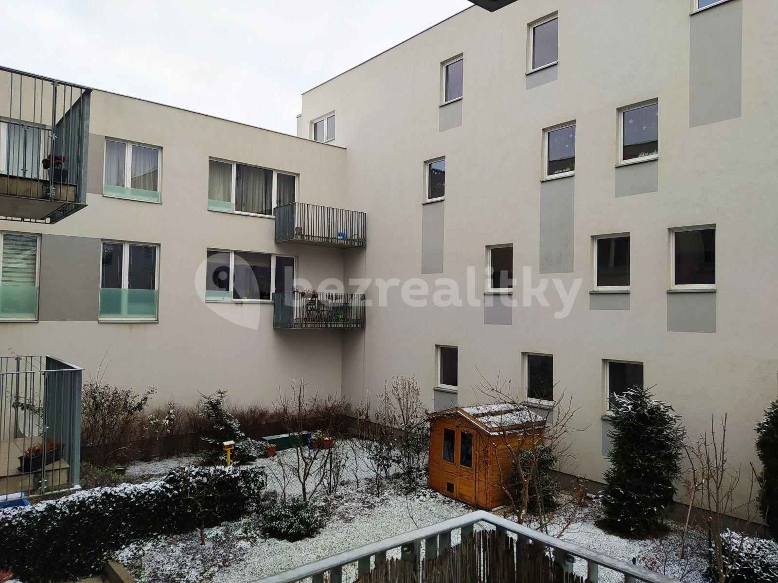 Prenájom bytu 2-izbový 56 m², Novostrašnická, Praha, Praha