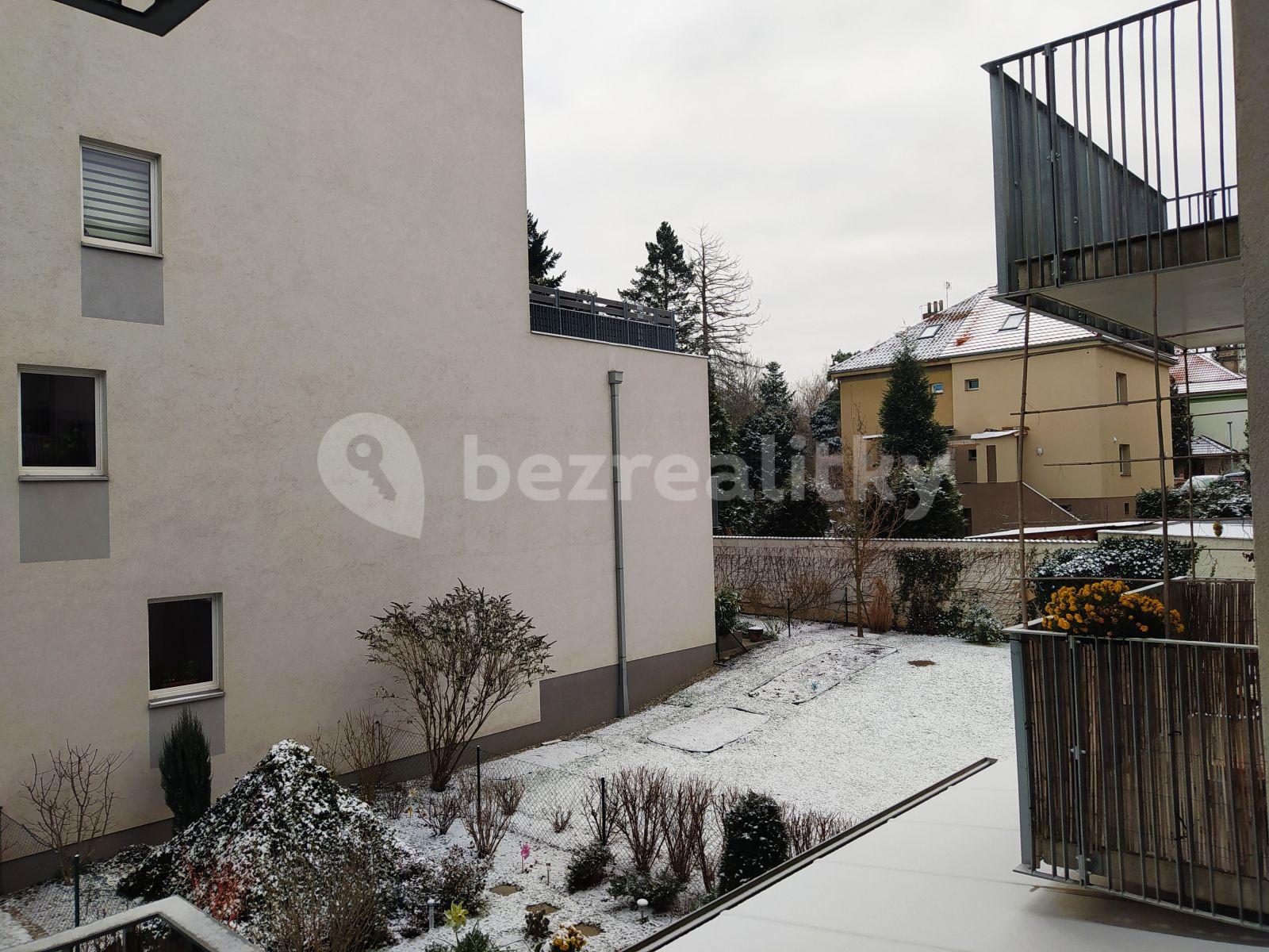 Prenájom bytu 2-izbový 56 m², Novostrašnická, Praha, Praha