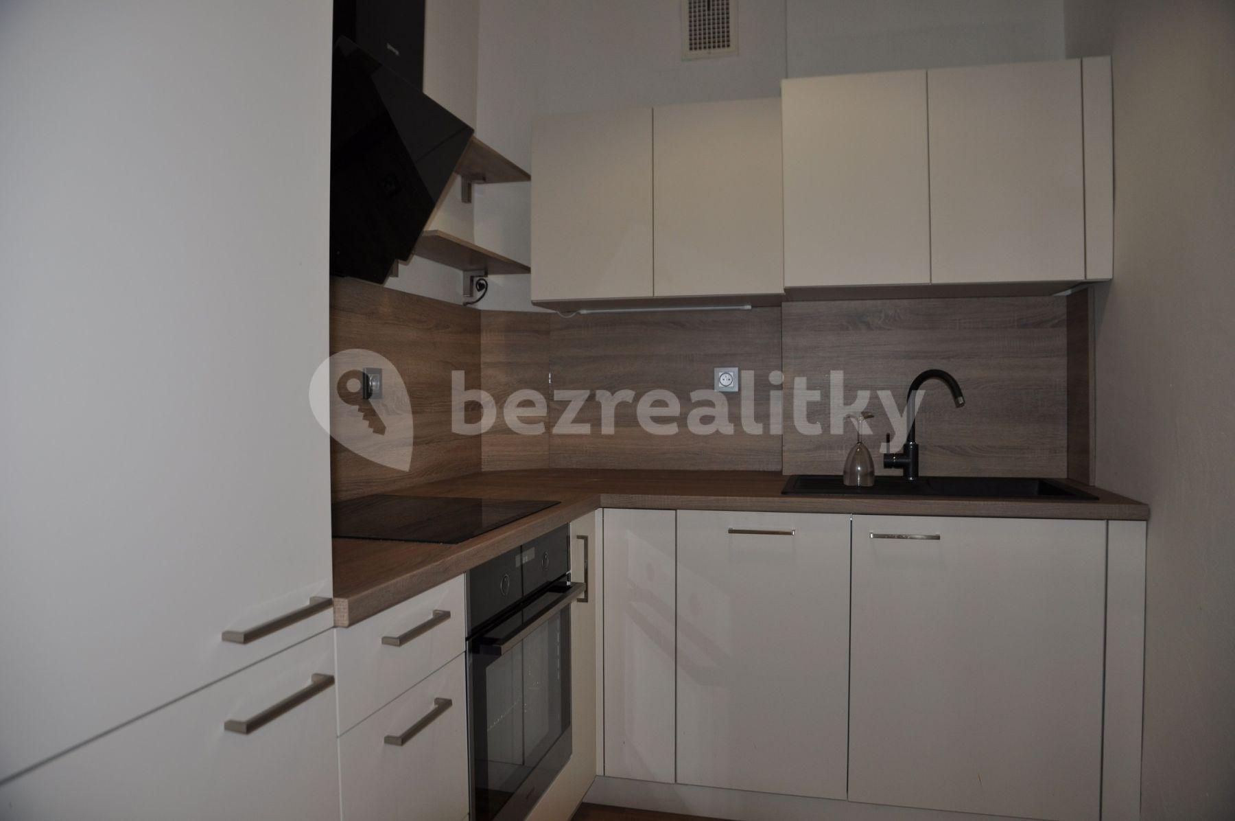 Prenájom bytu 2-izbový 68 m², Školská, Praha, Praha