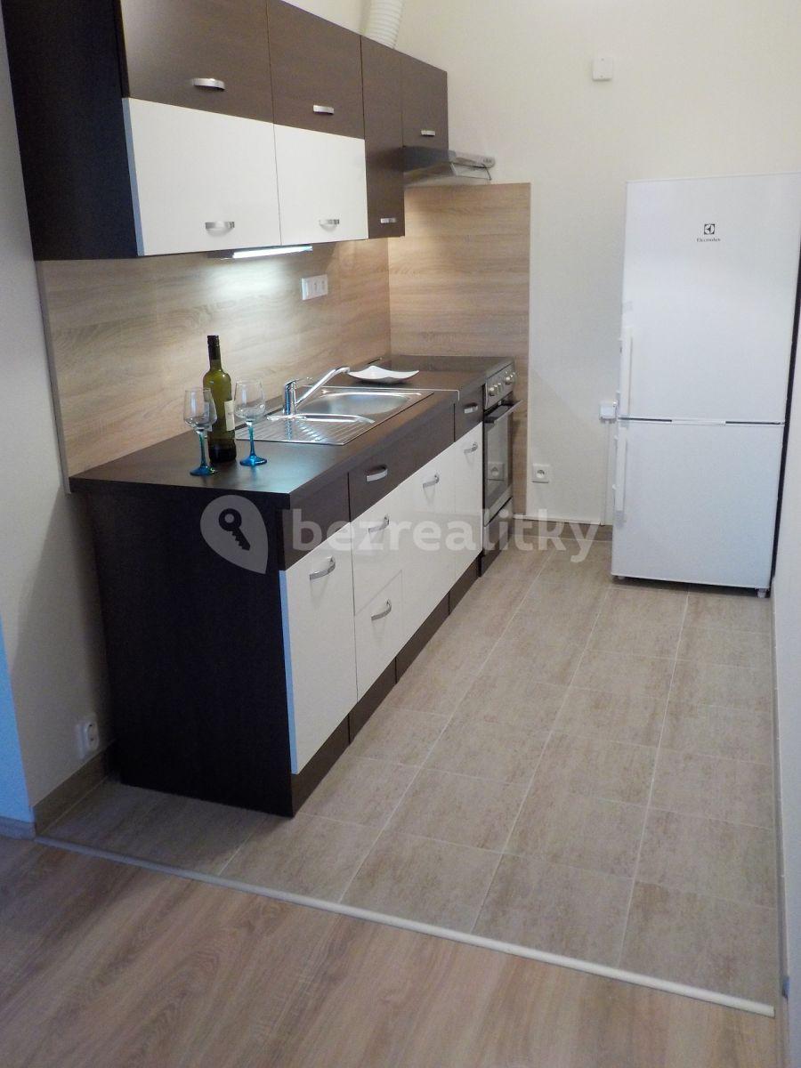 Prenájom bytu Garsoniéra 33 m², Janovská, Praha, Praha