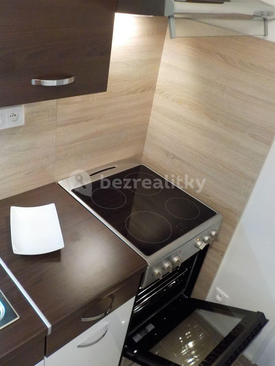 Prenájom bytu Garsoniéra 33 m², Janovská, Praha, Praha