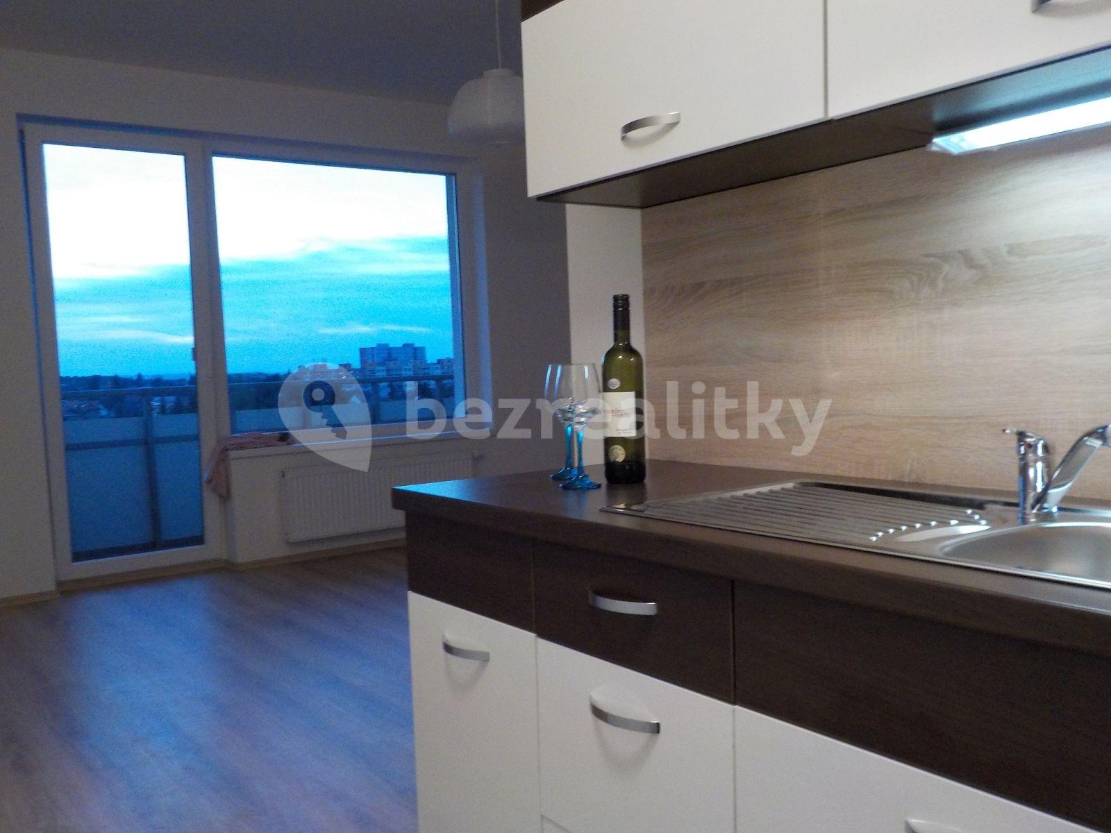 Prenájom bytu Garsoniéra 33 m², Janovská, Praha, Praha