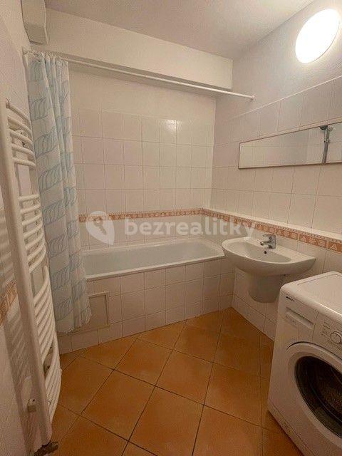 Prenájom bytu 2-izbový 56 m², Kovanecká, Praha, Praha