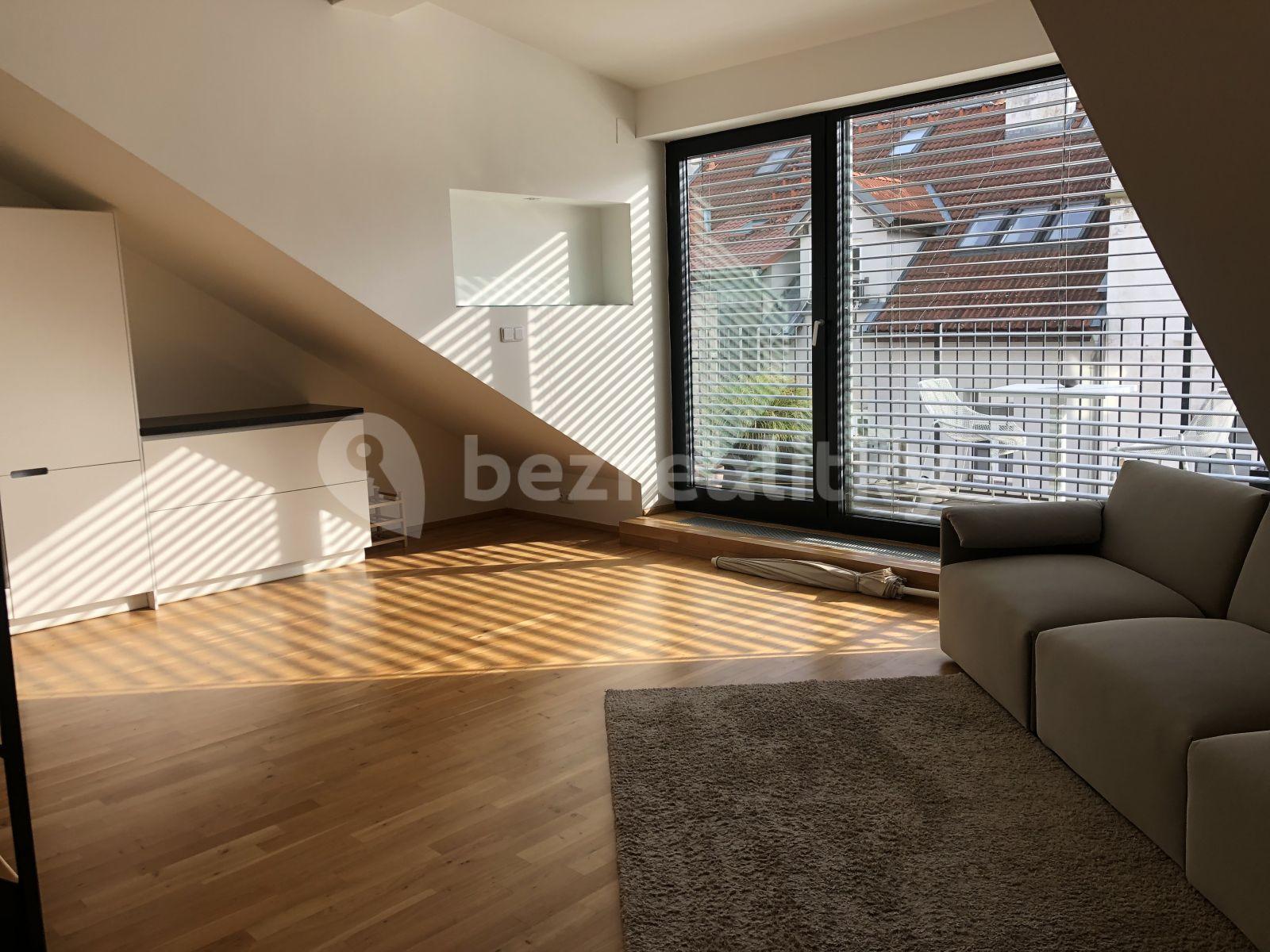 Prenájom bytu 2-izbový 80 m², Na žertvách, Praha, Praha