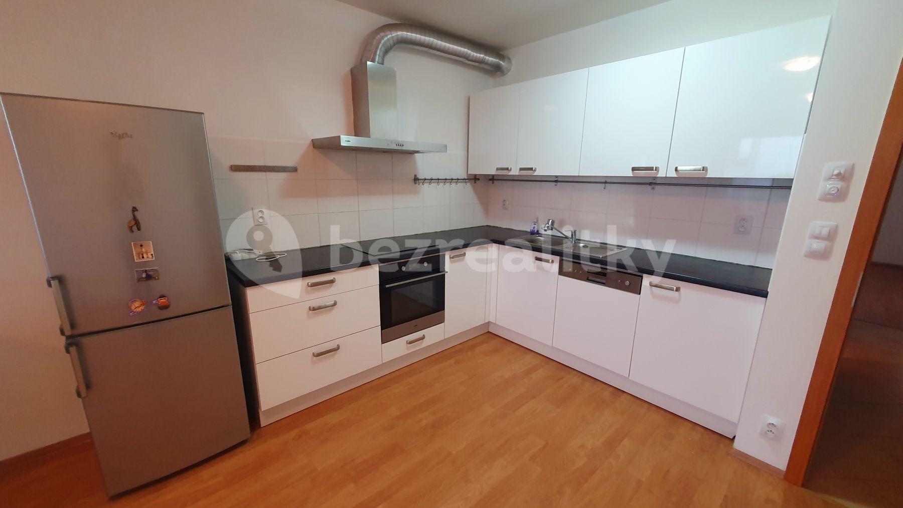 Prenájom bytu 3-izbový 103 m², Sazovická, Praha, Praha