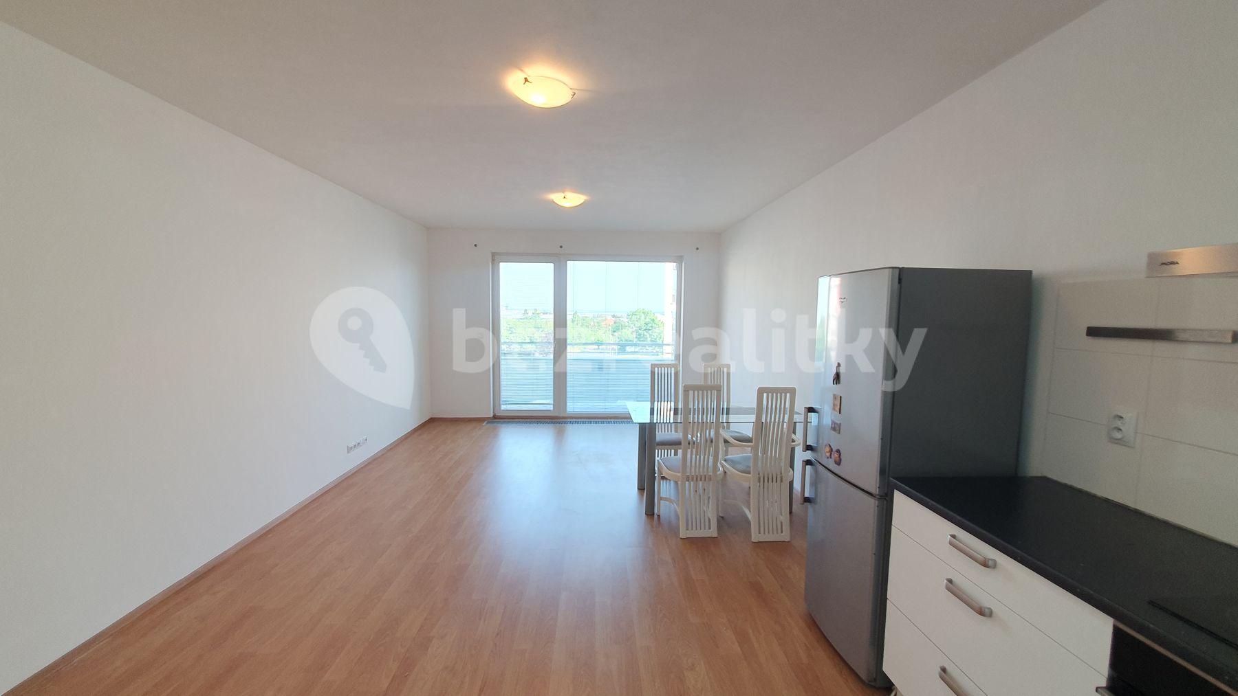 Prenájom bytu 3-izbový 103 m², Sazovická, Praha, Praha