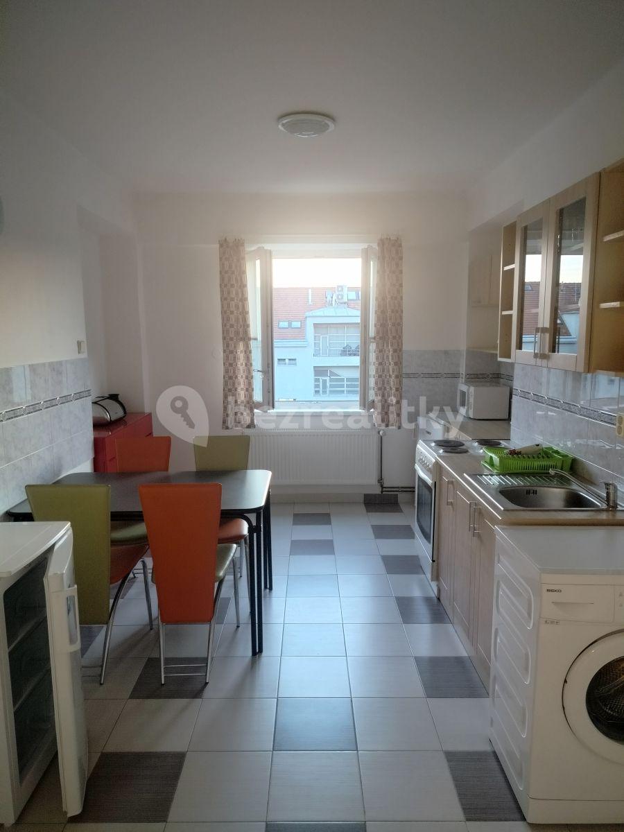 Prenájom bytu 2-izbový 60 m², Amurská, Praha, Praha