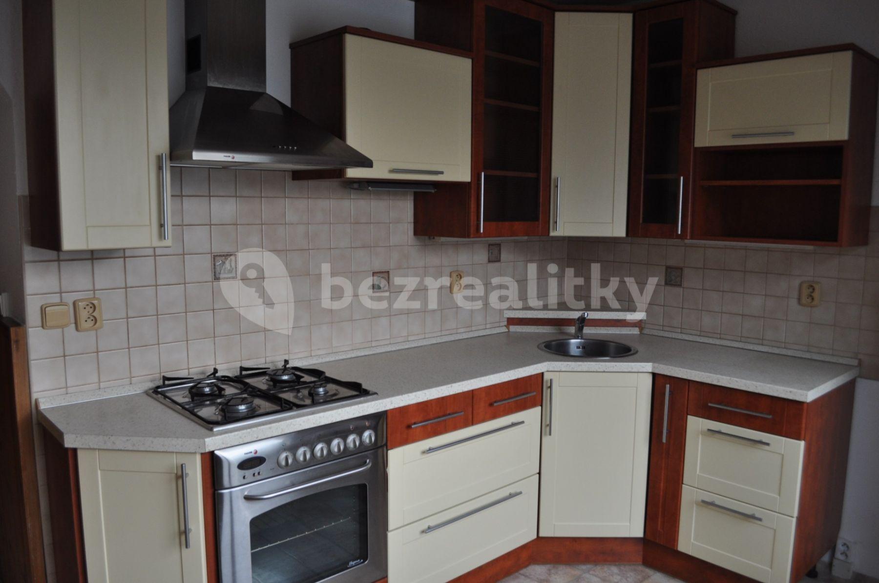 Prenájom bytu 3-izbový 72 m², Žlutická, Plzeň, Plzeňský kraj