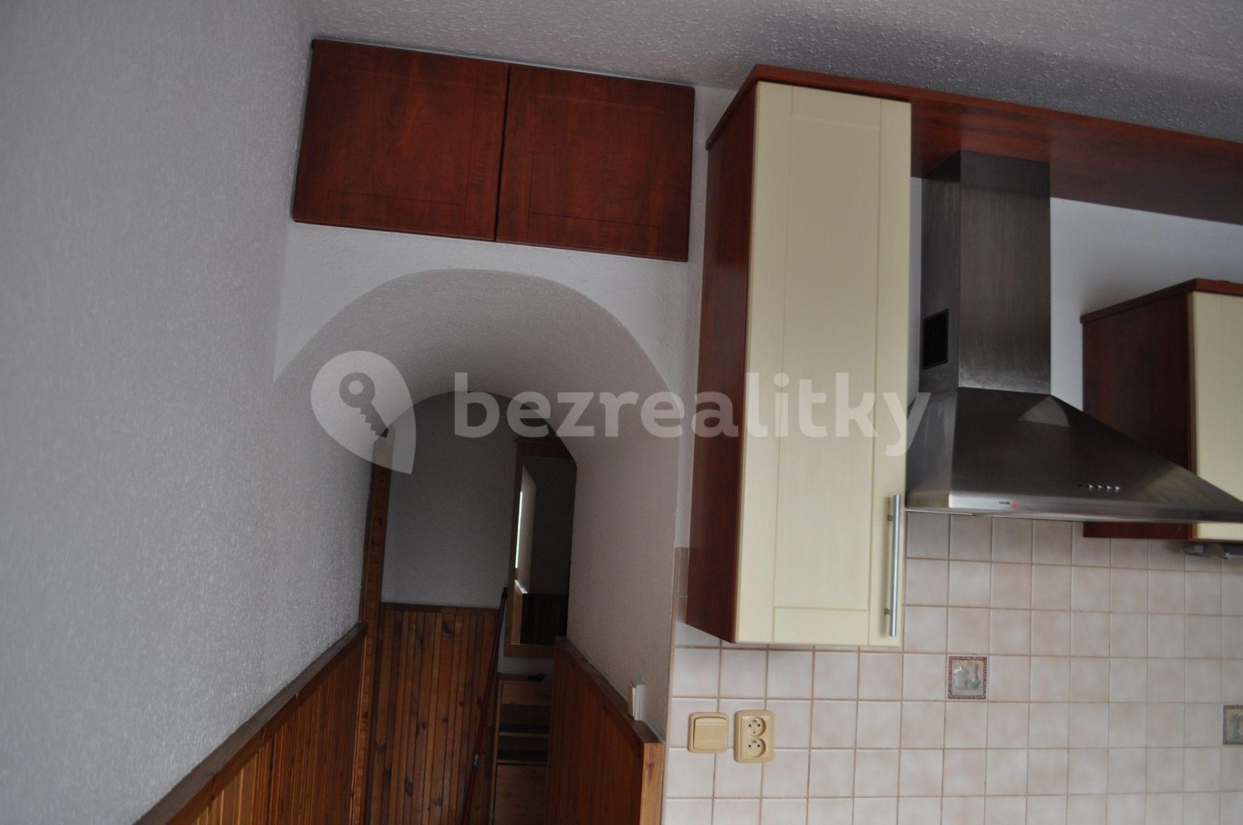 Prenájom bytu 3-izbový 72 m², Žlutická, Plzeň, Plzeňský kraj