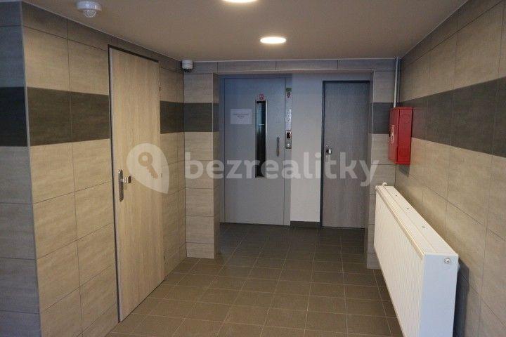 Prenájom bytu 3-izbový 72 m², Žlutická, Plzeň, Plzeňský kraj