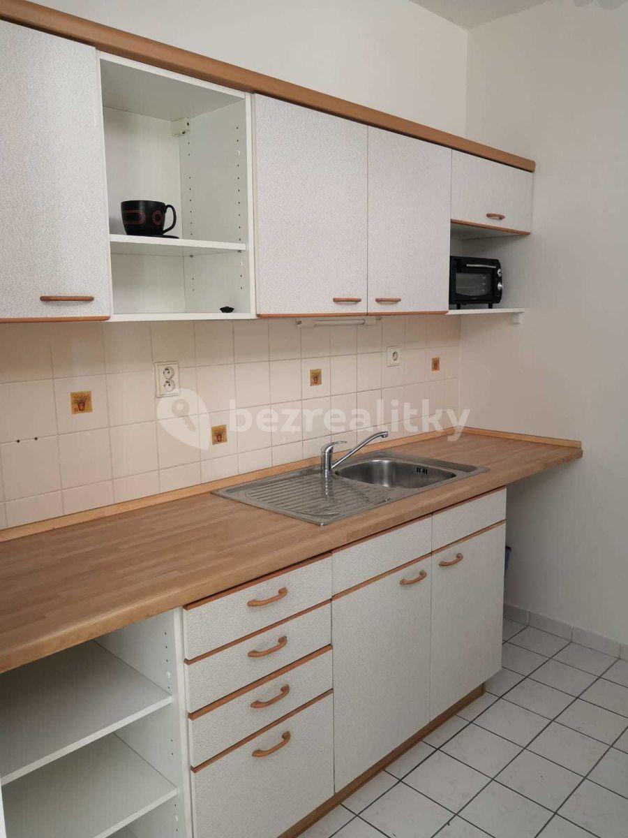 Prenájom bytu 1-izbový 54 m², Praha, Praha