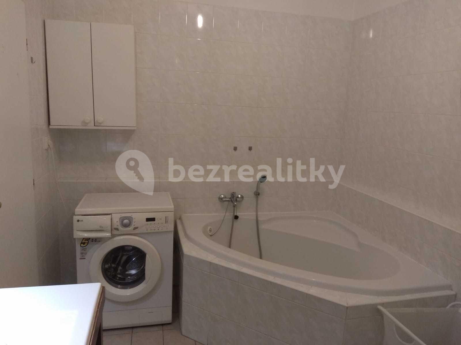 Prenájom bytu 1-izbový 54 m², Praha, Praha