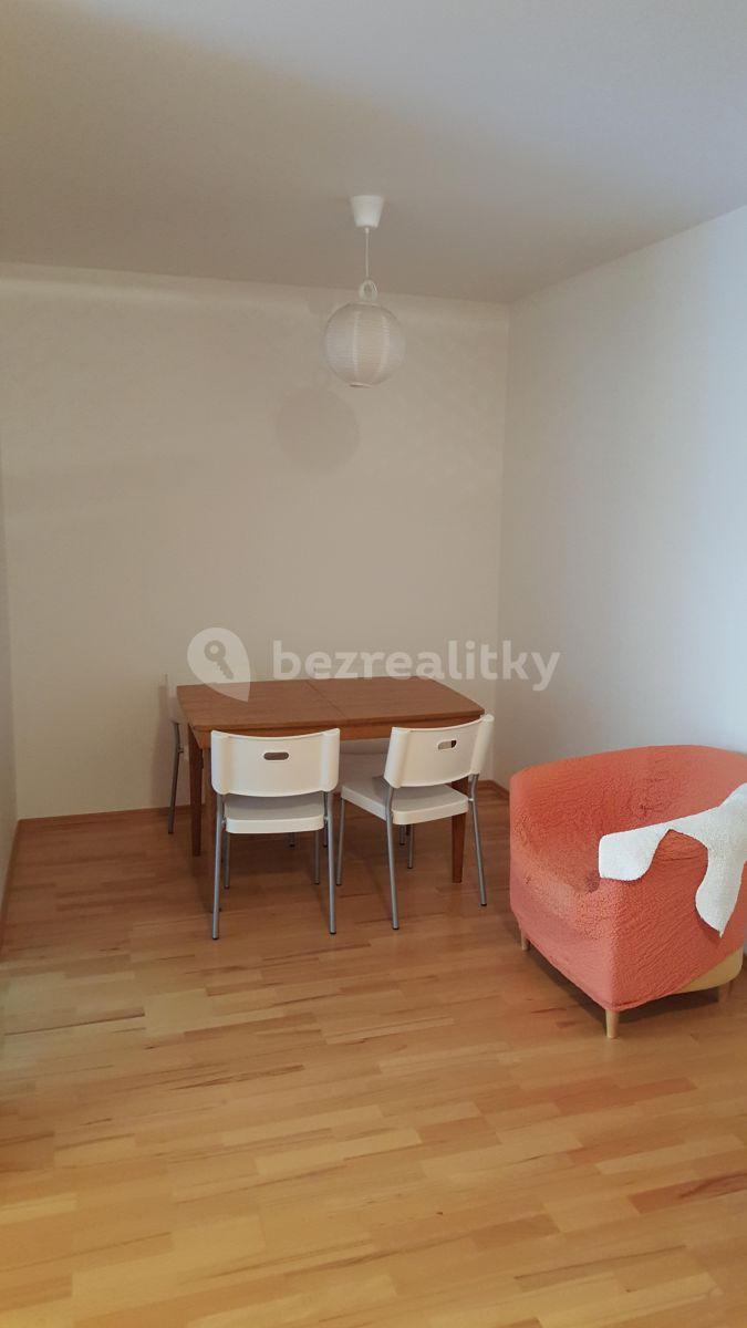 Prenájom bytu 2-izbový 63 m², Jeremenkova, Praha, Praha