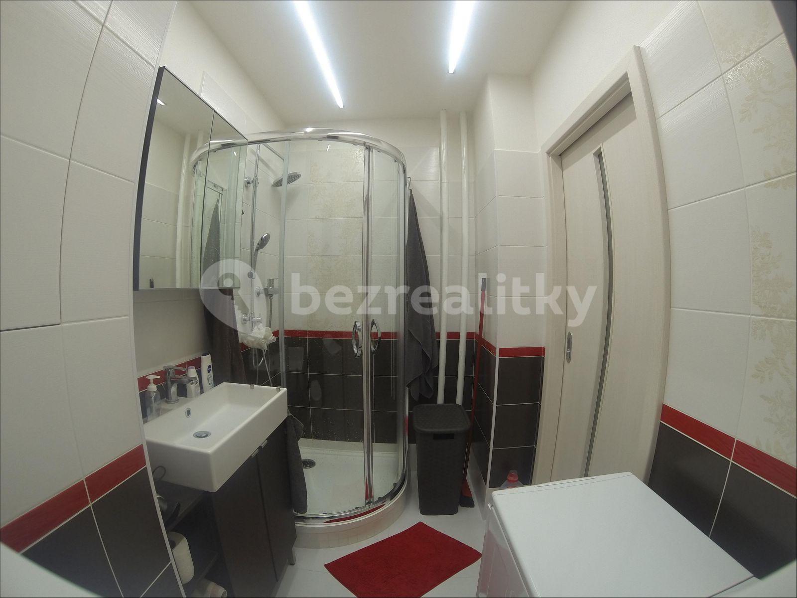 Prenájom bytu 2-izbový 45 m², Oblouková, Praha, Praha