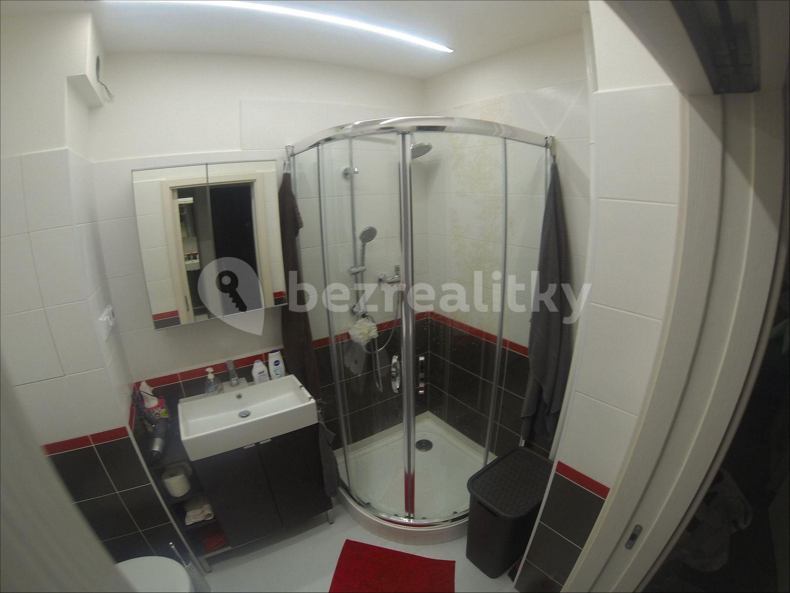 Prenájom bytu 2-izbový 45 m², Oblouková, Praha, Praha