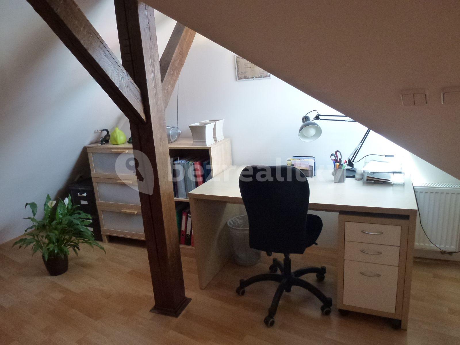 Prenájom bytu 3-izbový 86 m², V Podluží, Praha, Praha