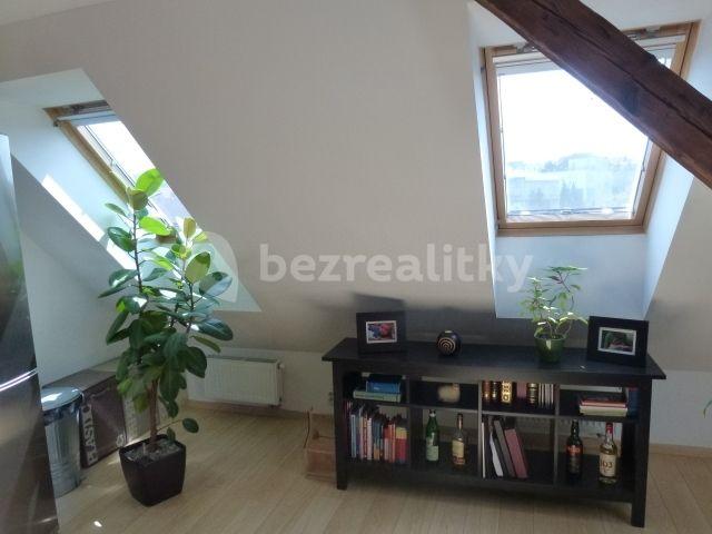 Prenájom bytu 3-izbový 86 m², V Podluží, Praha, Praha