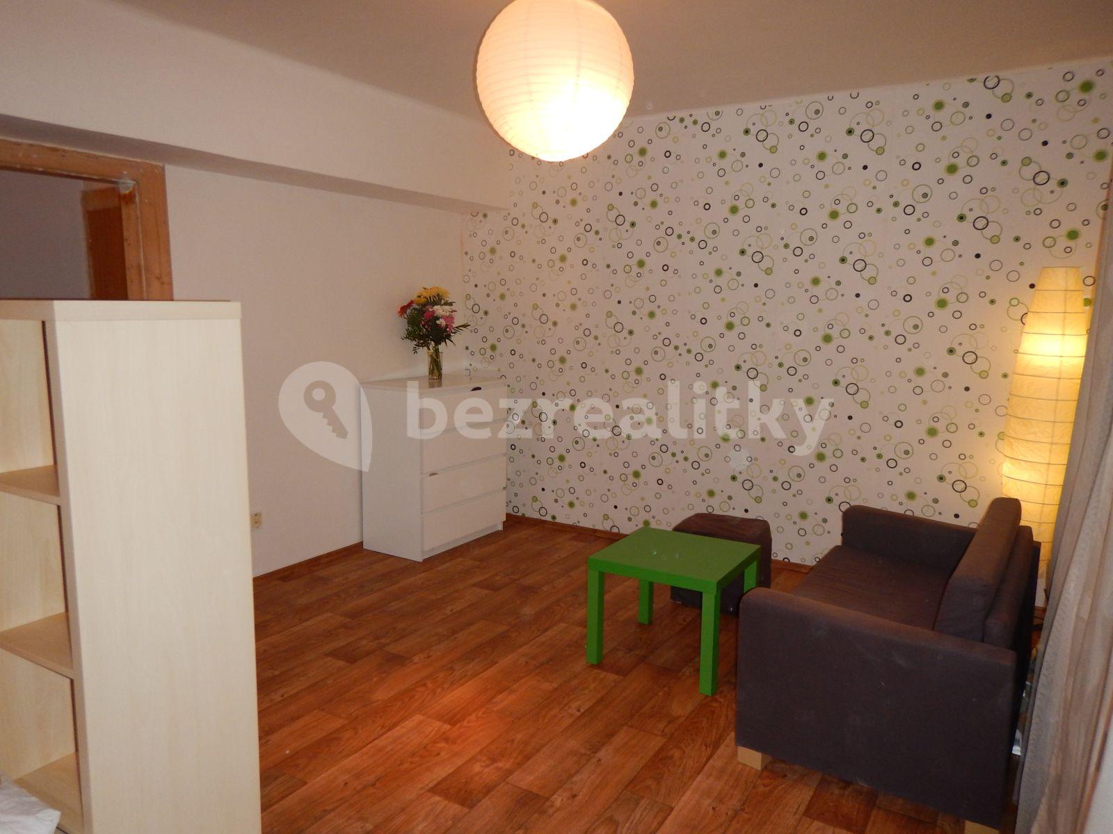 Prenájom bytu 1-izbový 41 m², Kouřimská, Praha, Praha