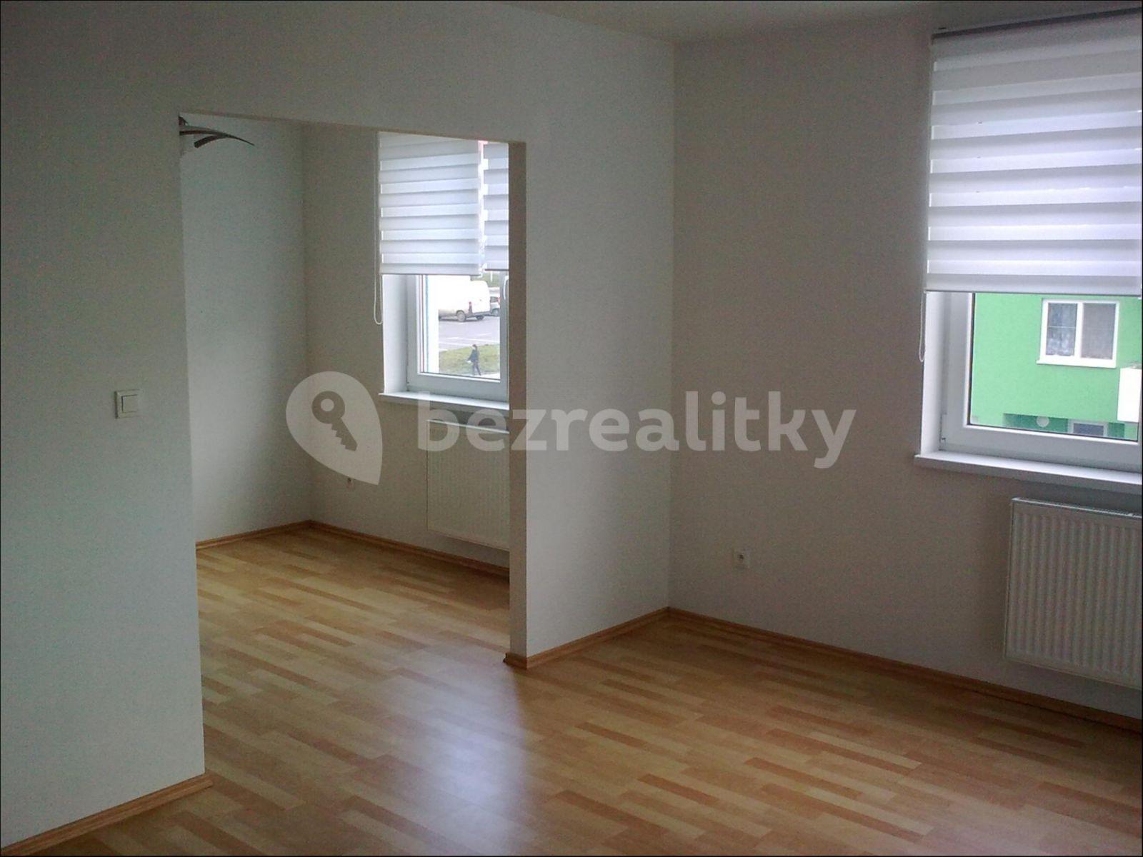 Prenájom bytu 1-izbový 45 m², Plánická, Klatovy, Plzeňský kraj