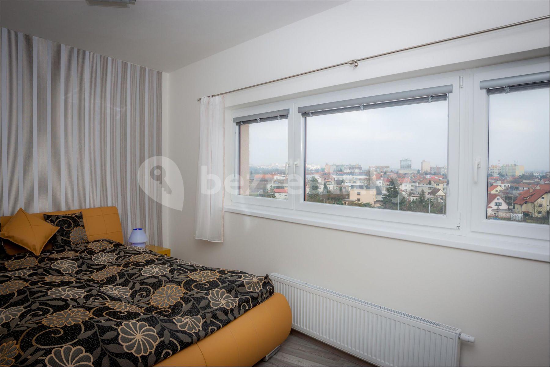 Prenájom bytu 2-izbový 68 m², Freiwaldova, Praha, Praha