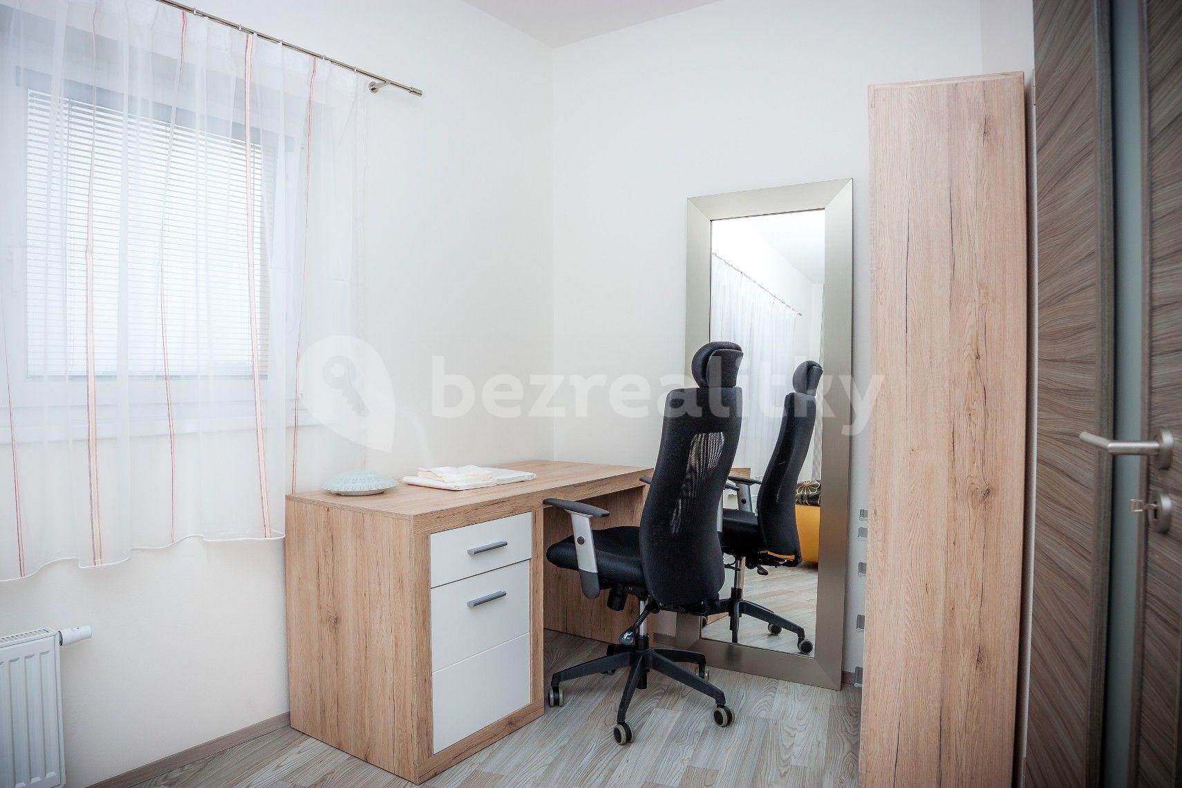 Prenájom bytu 2-izbový 68 m², Freiwaldova, Praha, Praha