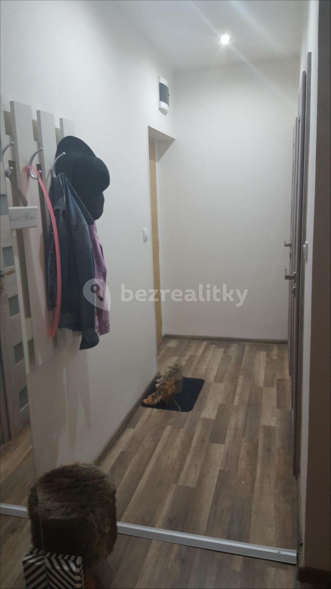 Prenájom bytu 2-izbový 40 m², Garážní, Ostrava, Moravskoslezský kraj