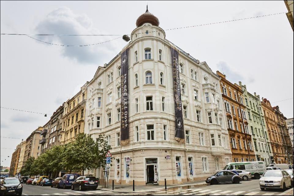 Prenájom bytu 1-izbový 34 m², Šimáčkova, Praha, Praha