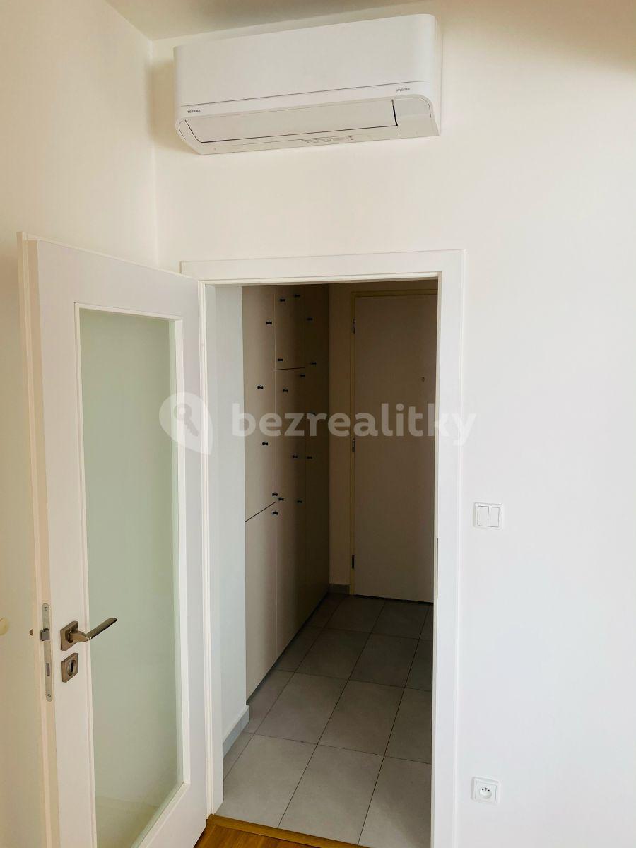 Prenájom bytu 2-izbový 60 m², Jandova, Praha, Praha