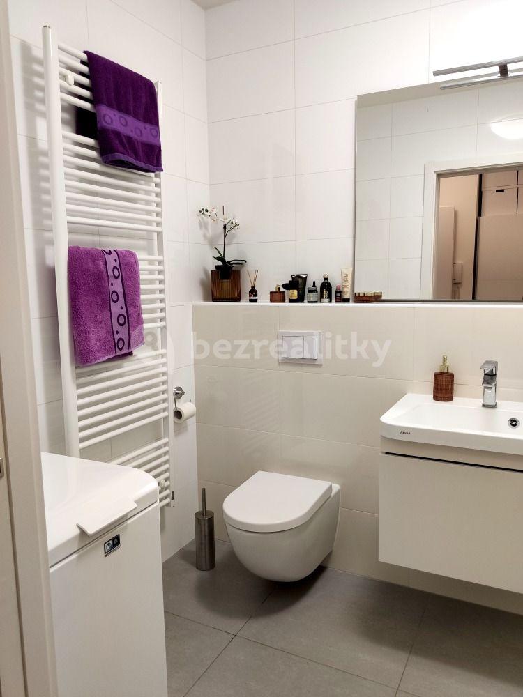 Prenájom bytu 2-izbový 55 m², Olgy Havlové, Praha, Praha