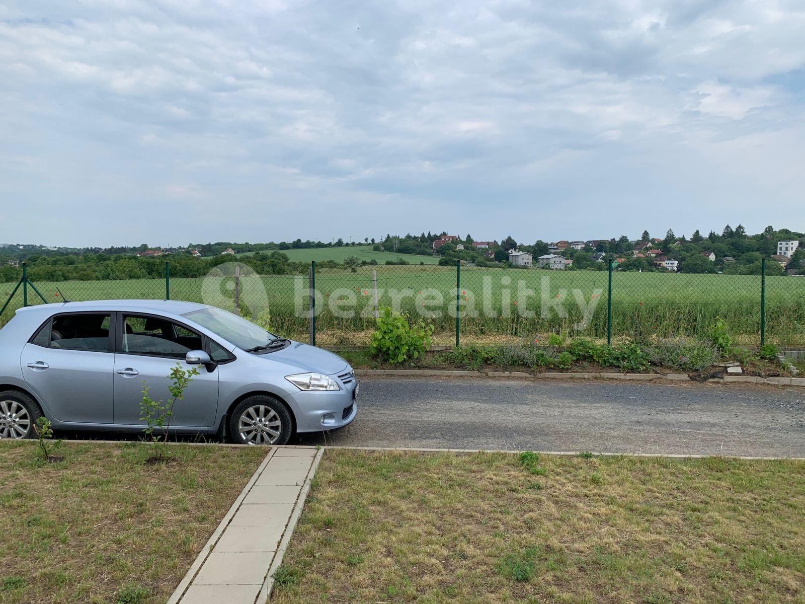 Prenájom bytu 1-izbový 33 m², Polní, Zdiby, Středočeský kraj