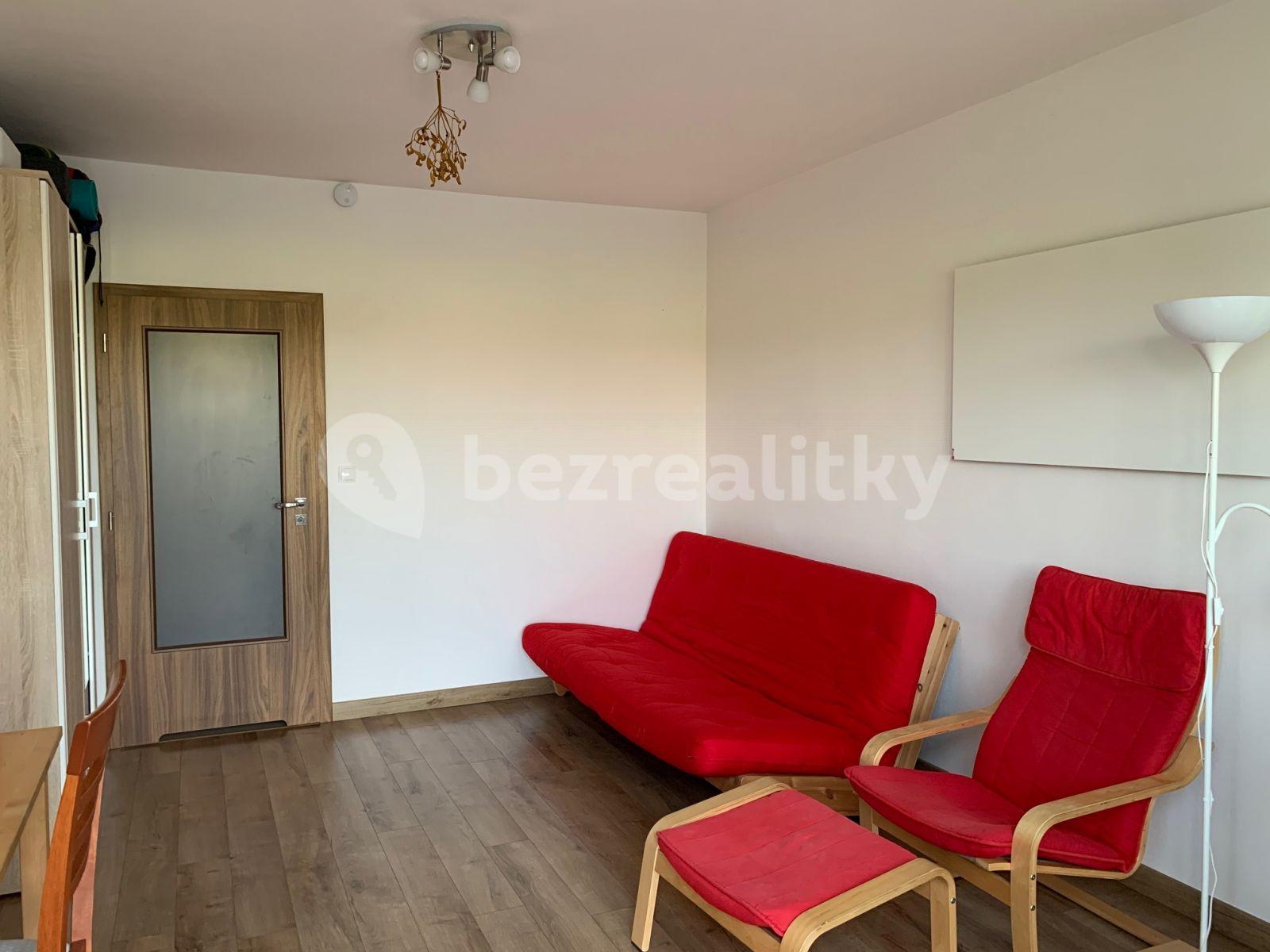 Prenájom bytu 1-izbový 33 m², Polní, Zdiby, Středočeský kraj