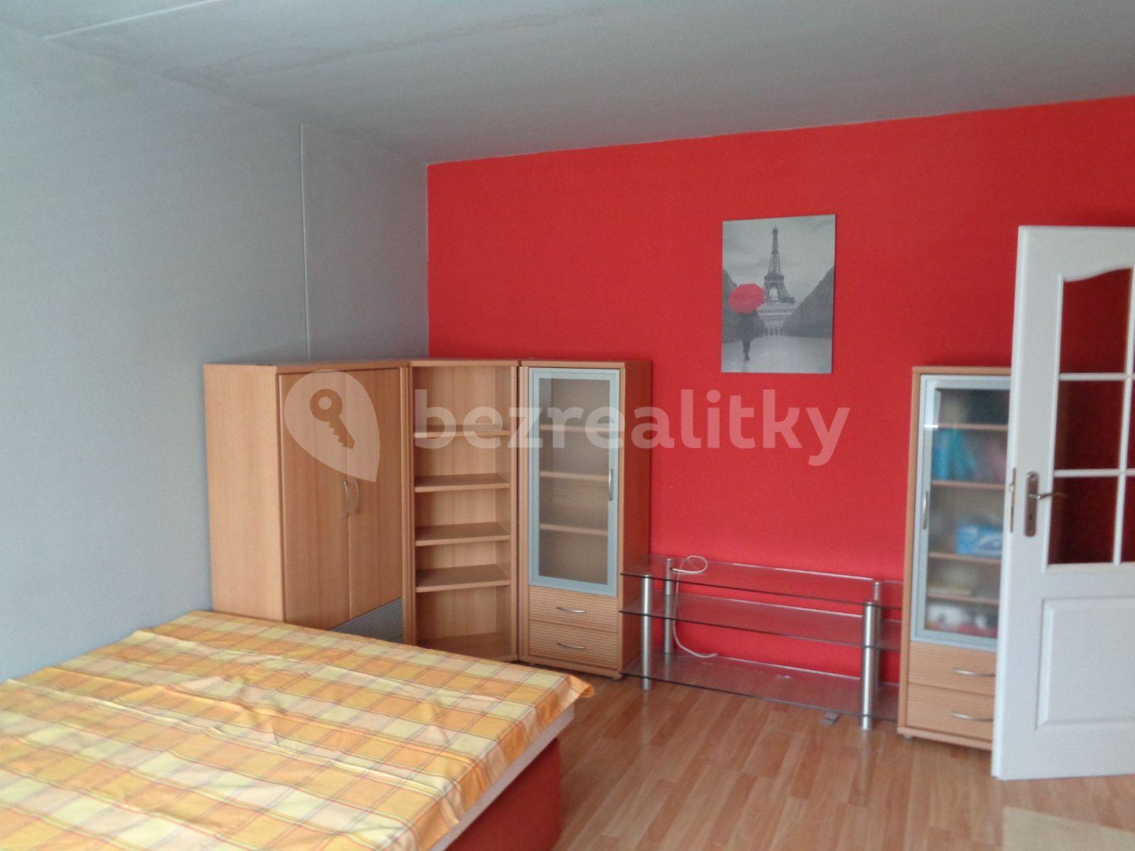 Prenájom bytu 1-izbový 27 m², Moskevská, Most, Ústecký kraj